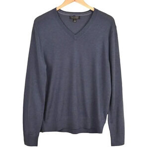 Banana Republic 100% Merino Wool Sweater Long Sleeve  V-Neck Blue Size Medium